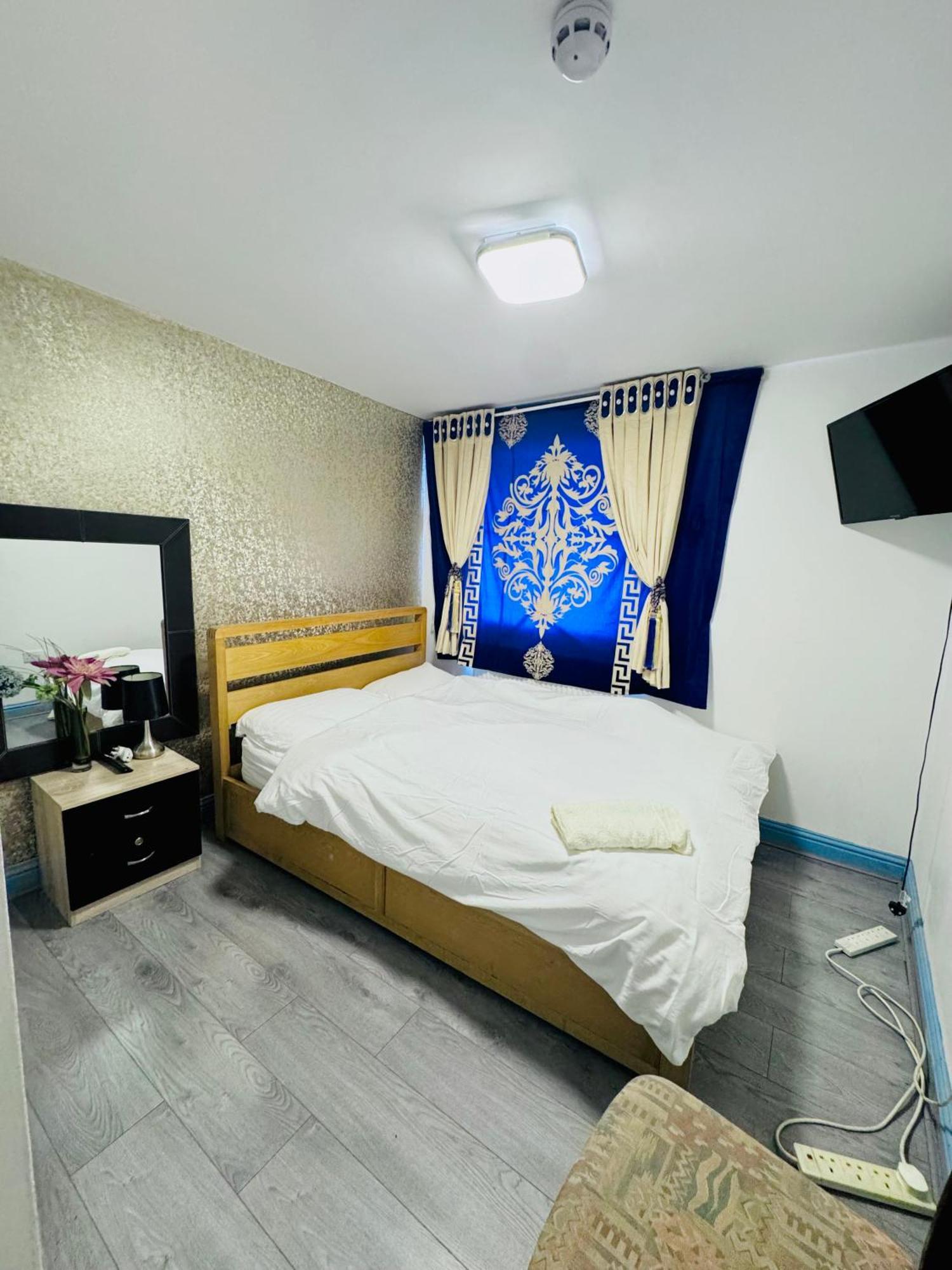 بولتون Unique Private Rooms المظهر الخارجي الصورة