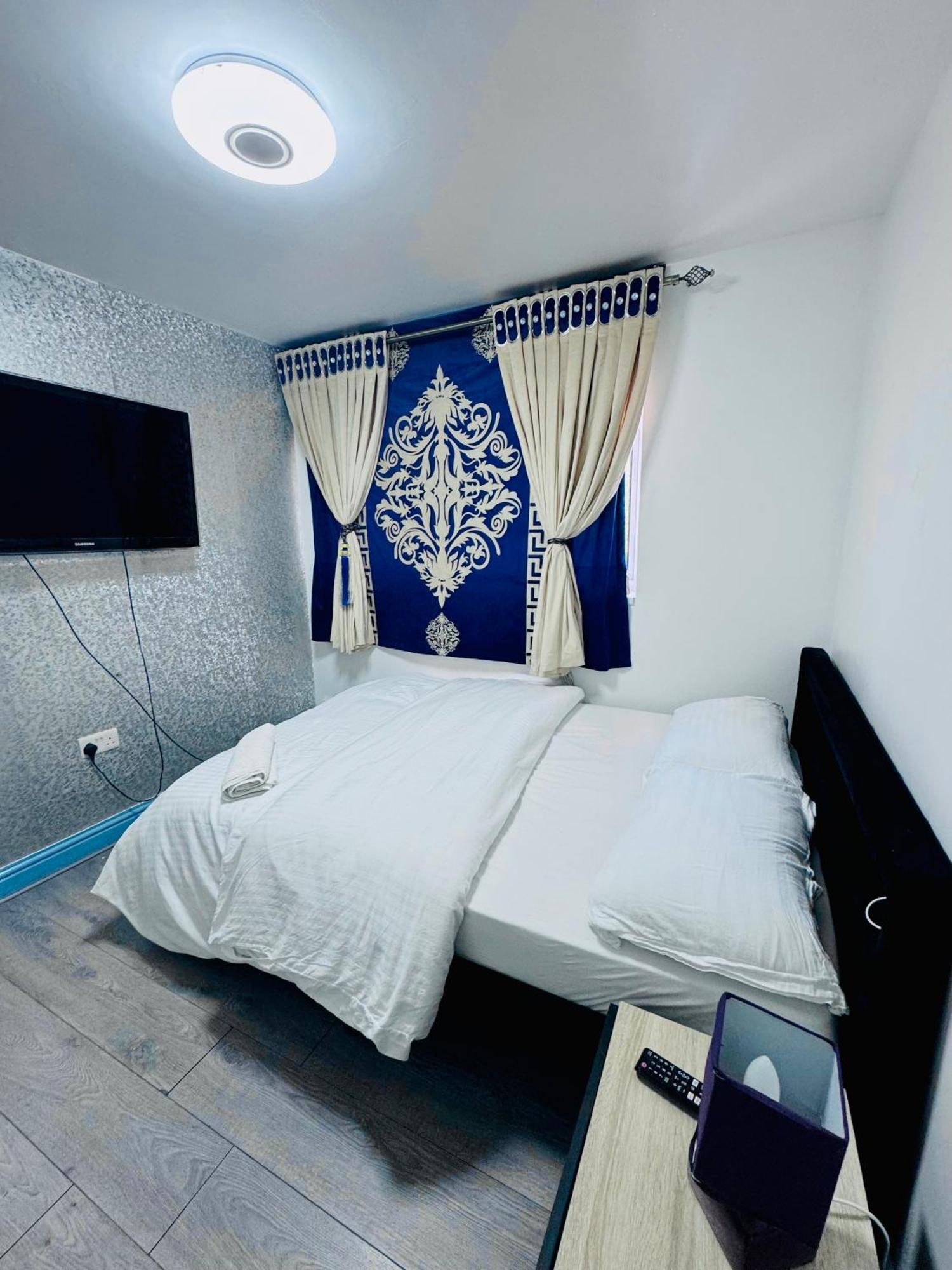 بولتون Unique Private Rooms المظهر الخارجي الصورة